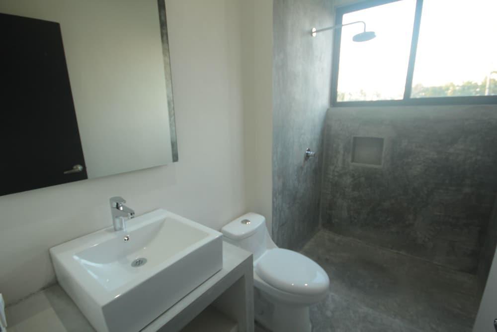 Starfit Boutique With Access Beachclub, Gym & 3*