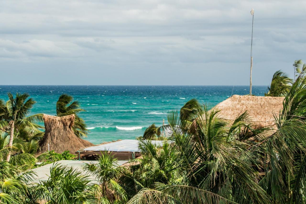 Bambu Gran Palas Hostal Party Tulum