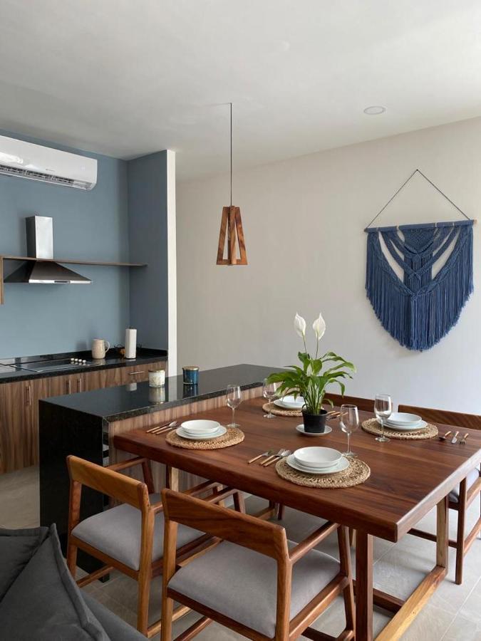 Luxury Jungle 2bd Condo, Fast Wifi, Private Pool Apartment
