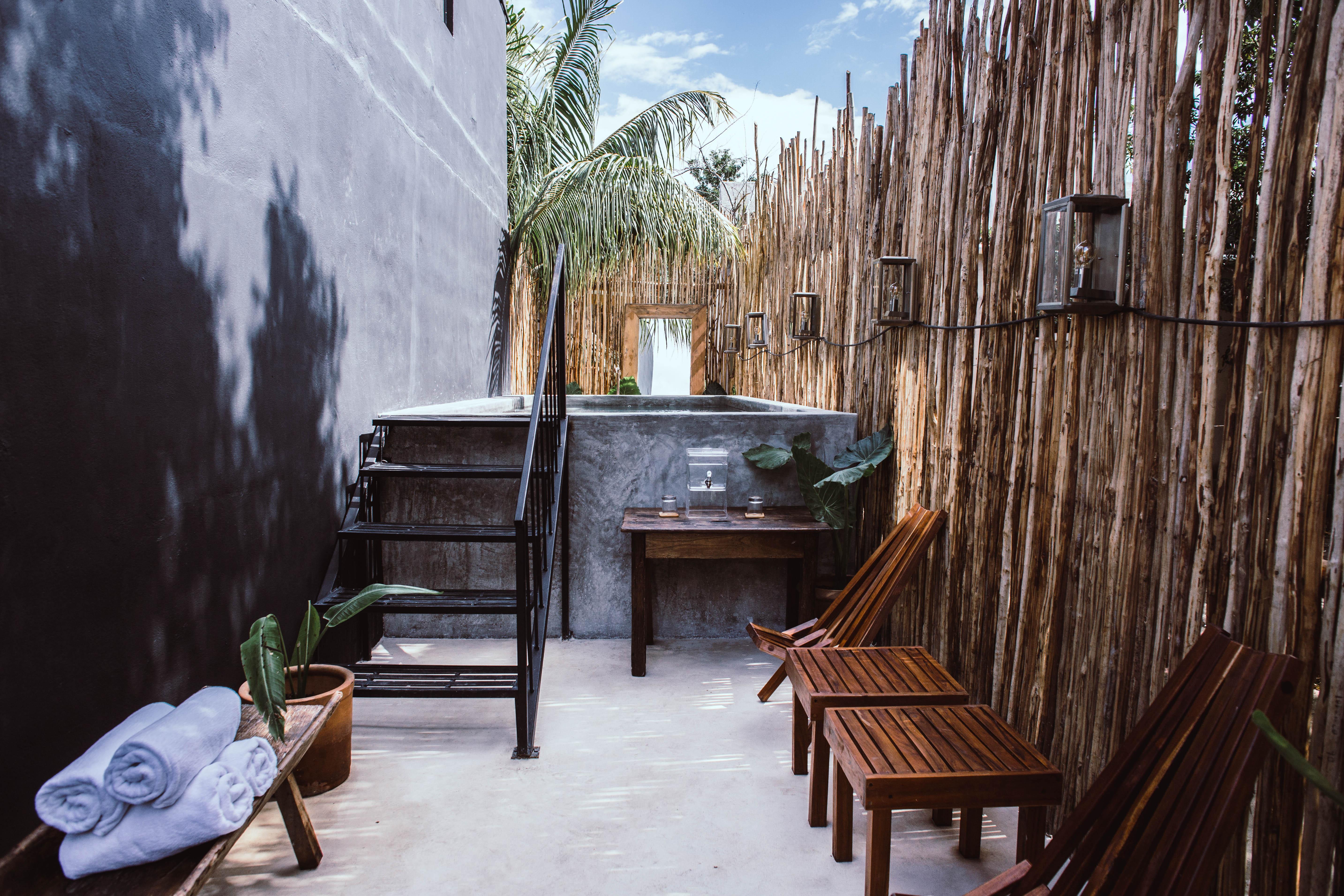 Hotel Aroma & Club 3*