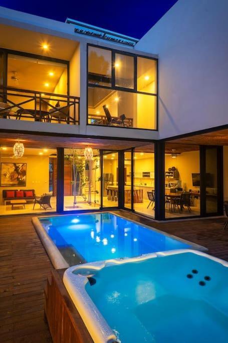 Villa Premium 4br Villa, Private Pool, Jacuzzi, Gated Tulum
