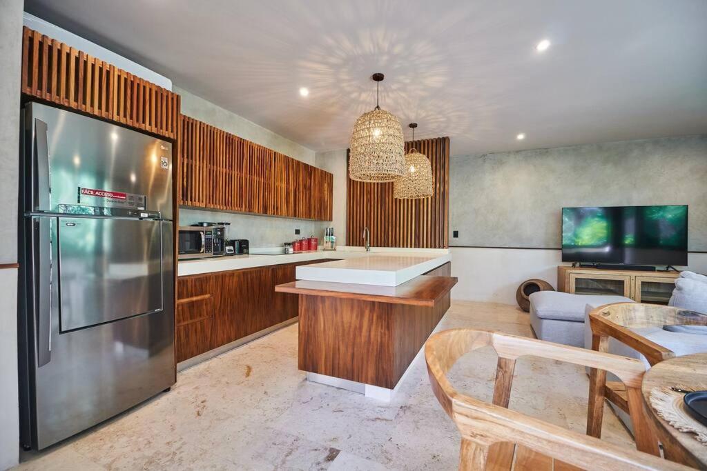 Nuuch Classy Ph W/ Private Pool/rooftop, Aldea Zama