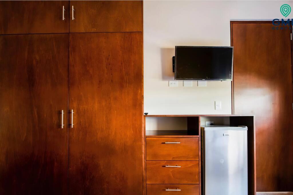 Chic Rooftop Ph, Private Pool, 1mi From The