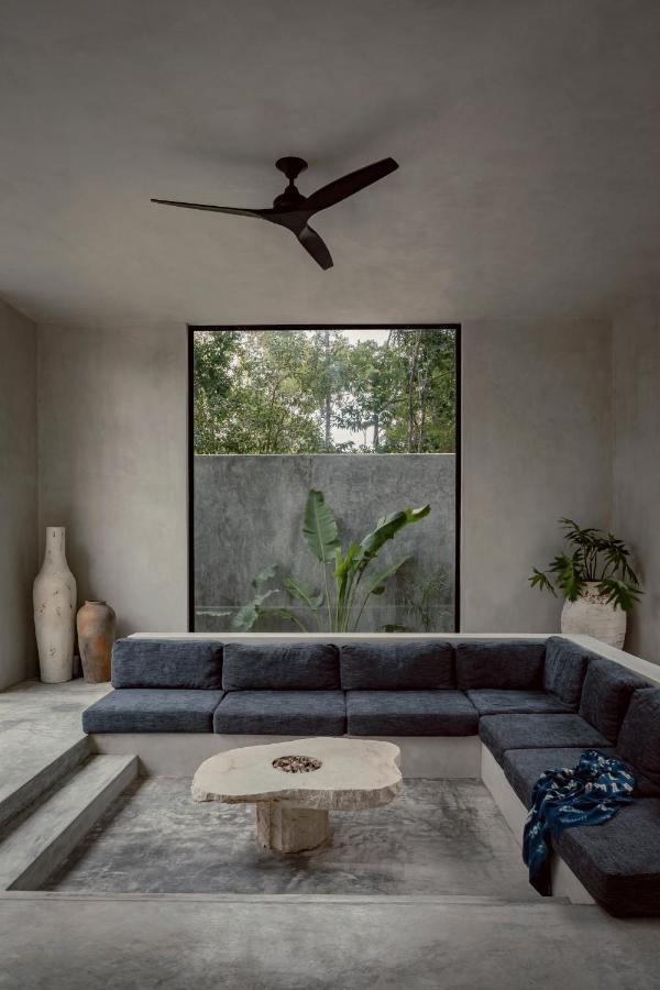 Holiday home Casa Shalva Awards Design With Art Gallery *