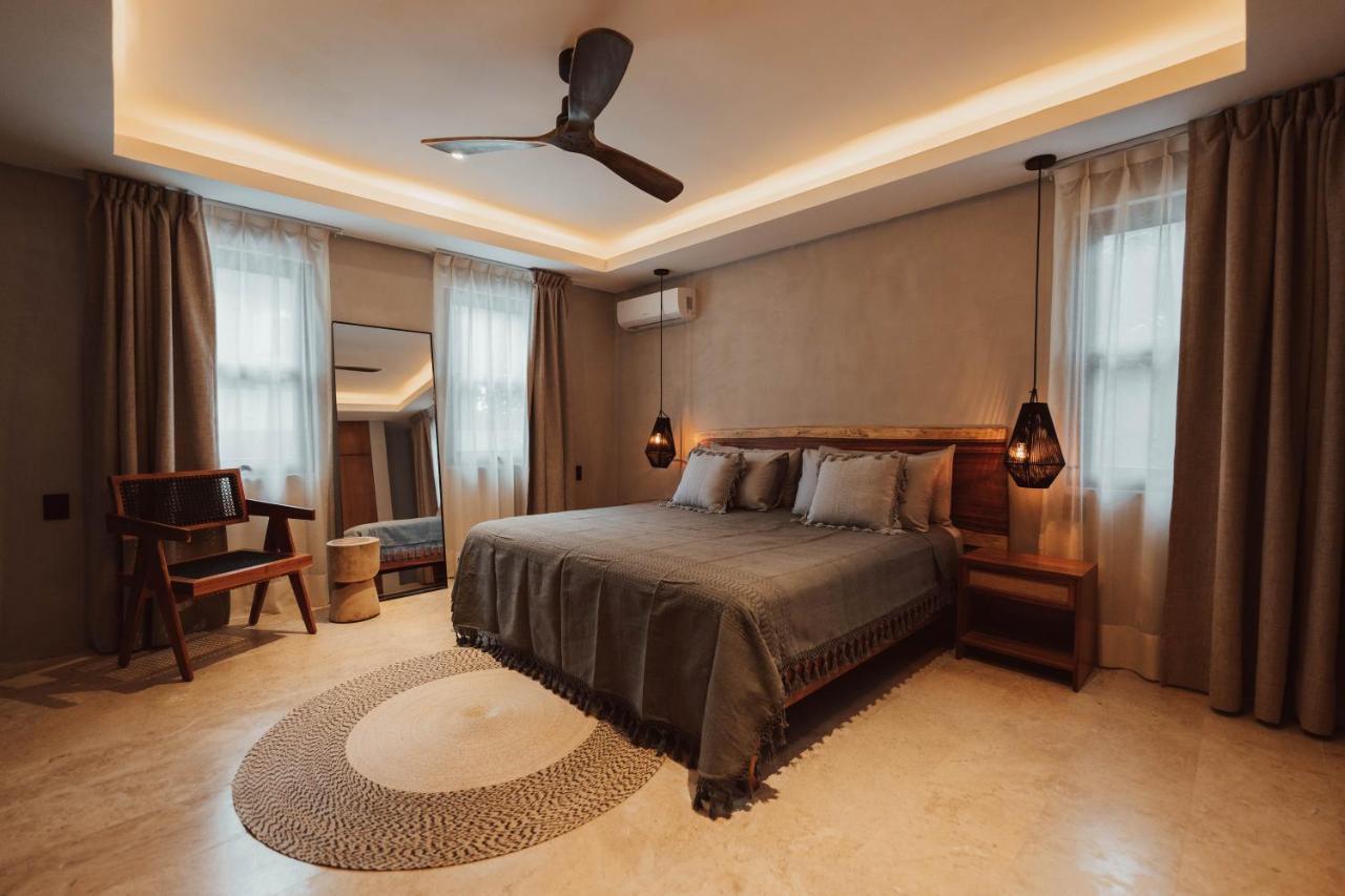 Casa Grande, Beachfront In *