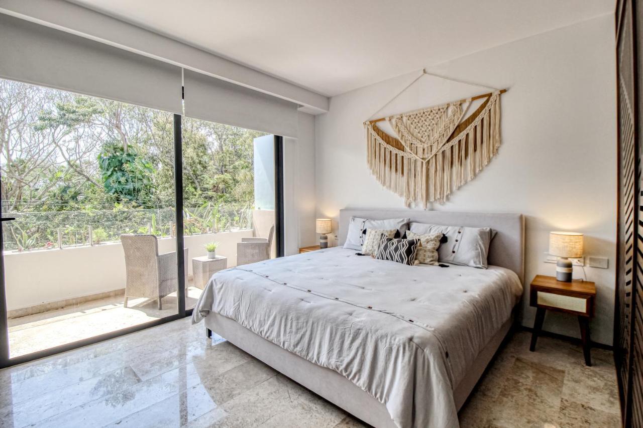 Menesse 102 At Av Coba Hotel