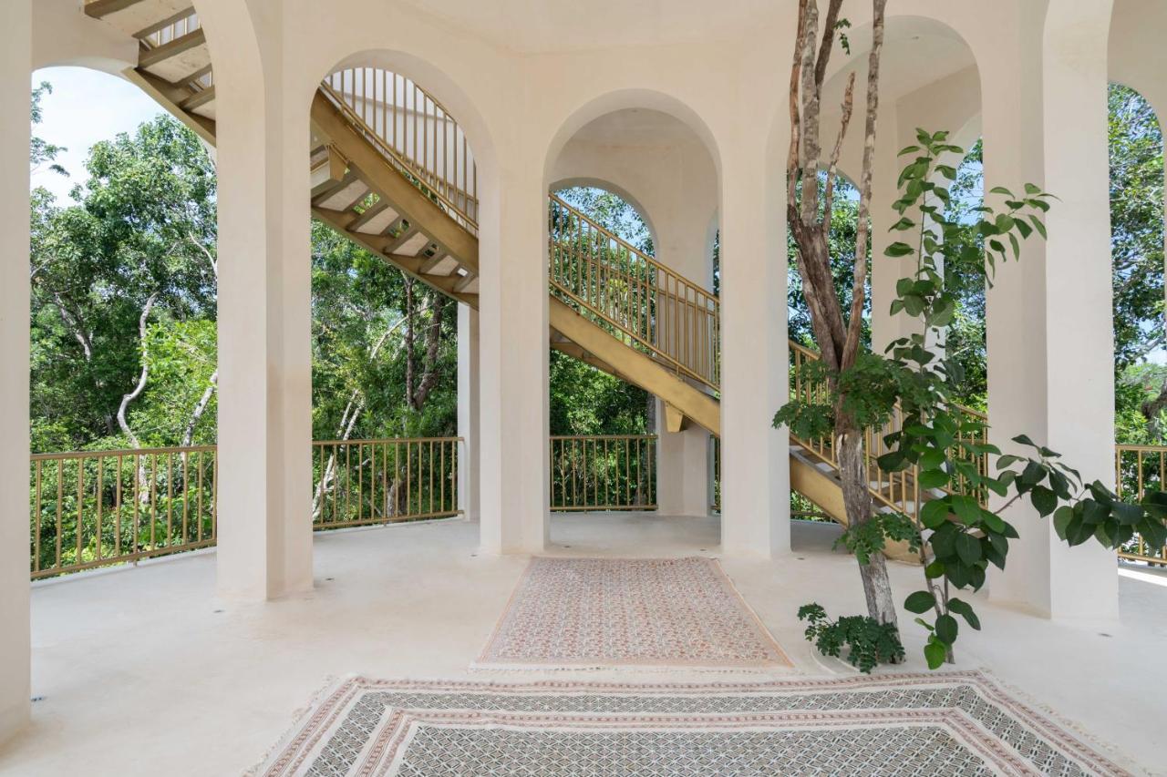 Anat Tantric Boutique 5*