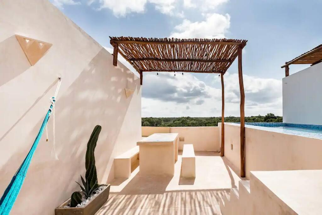 Apartment Dream With Private Patio With Pool And Grill *