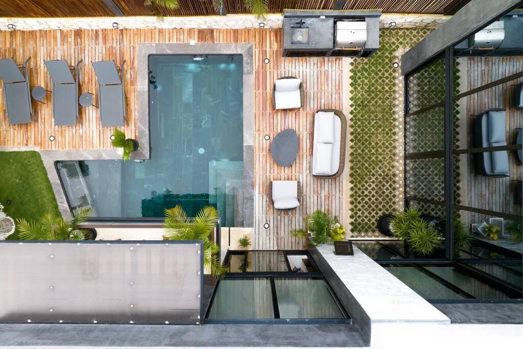 Luxury 3br/5bth Rooftoppool/elevator Hotel