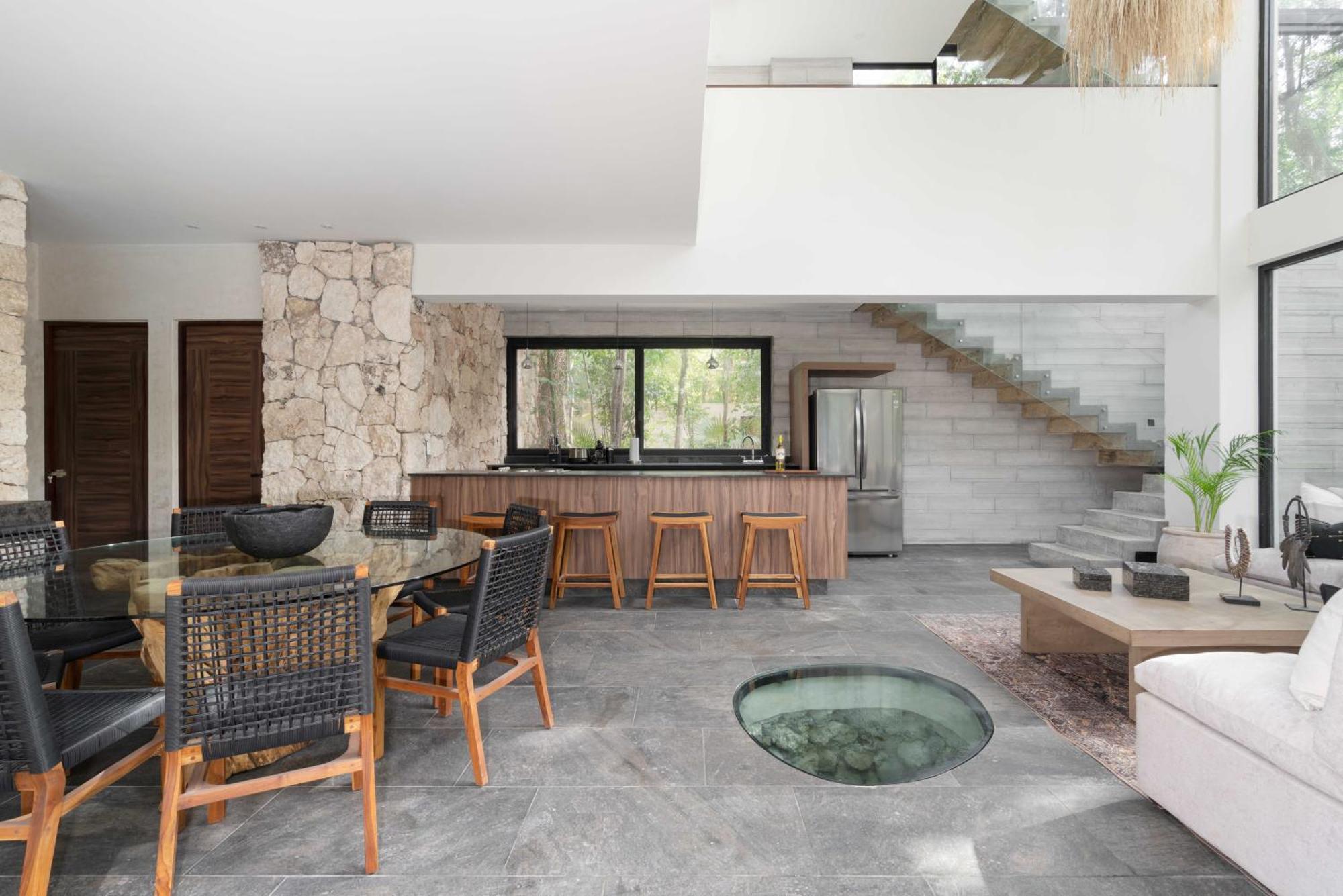 Twelve O'clock - Luxury Villa *