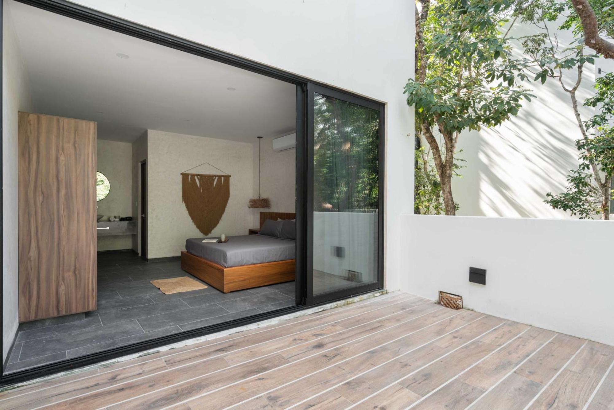 Twelve O'clock - Luxury Tulum