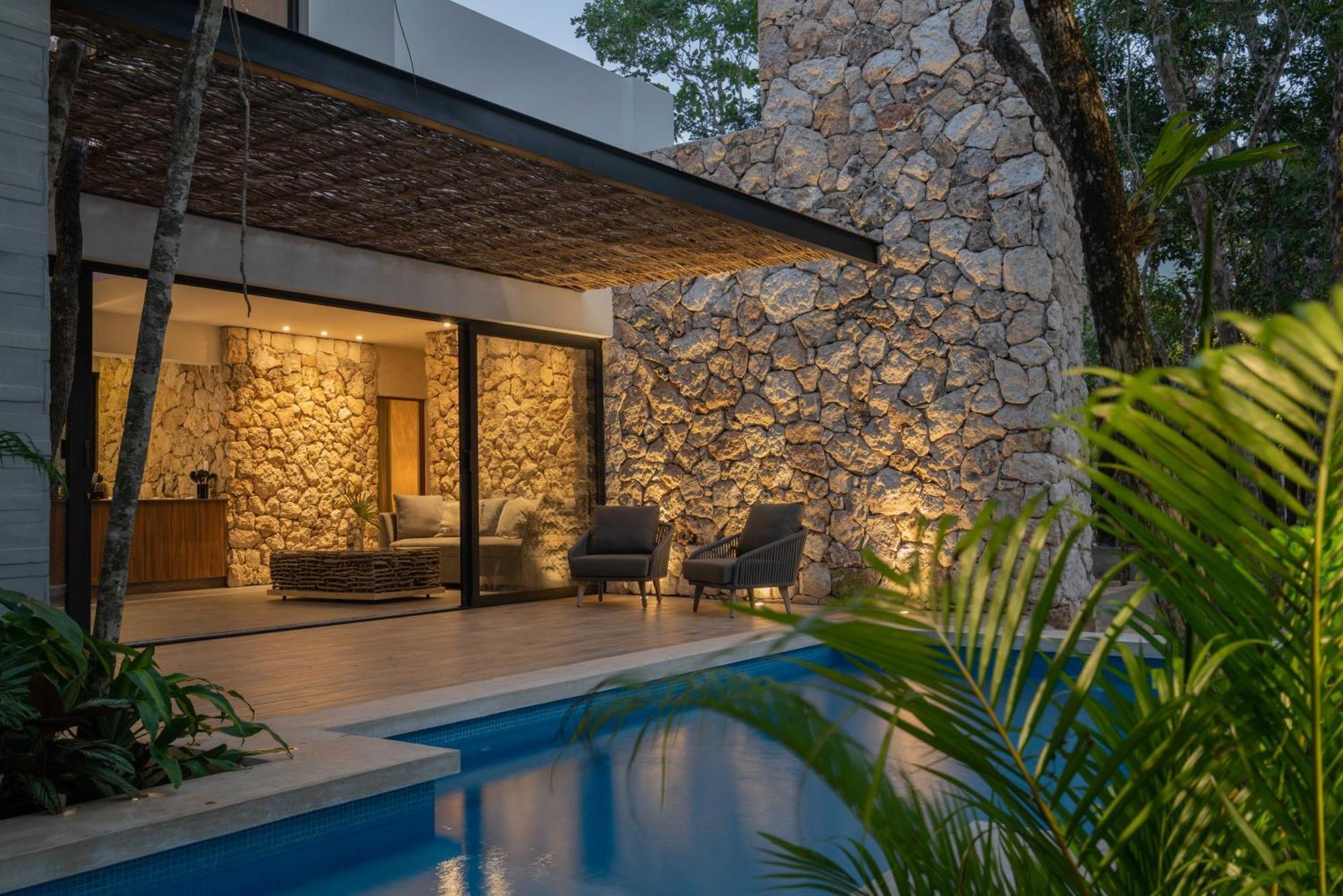 Twelve O'clock - Luxury Tulum