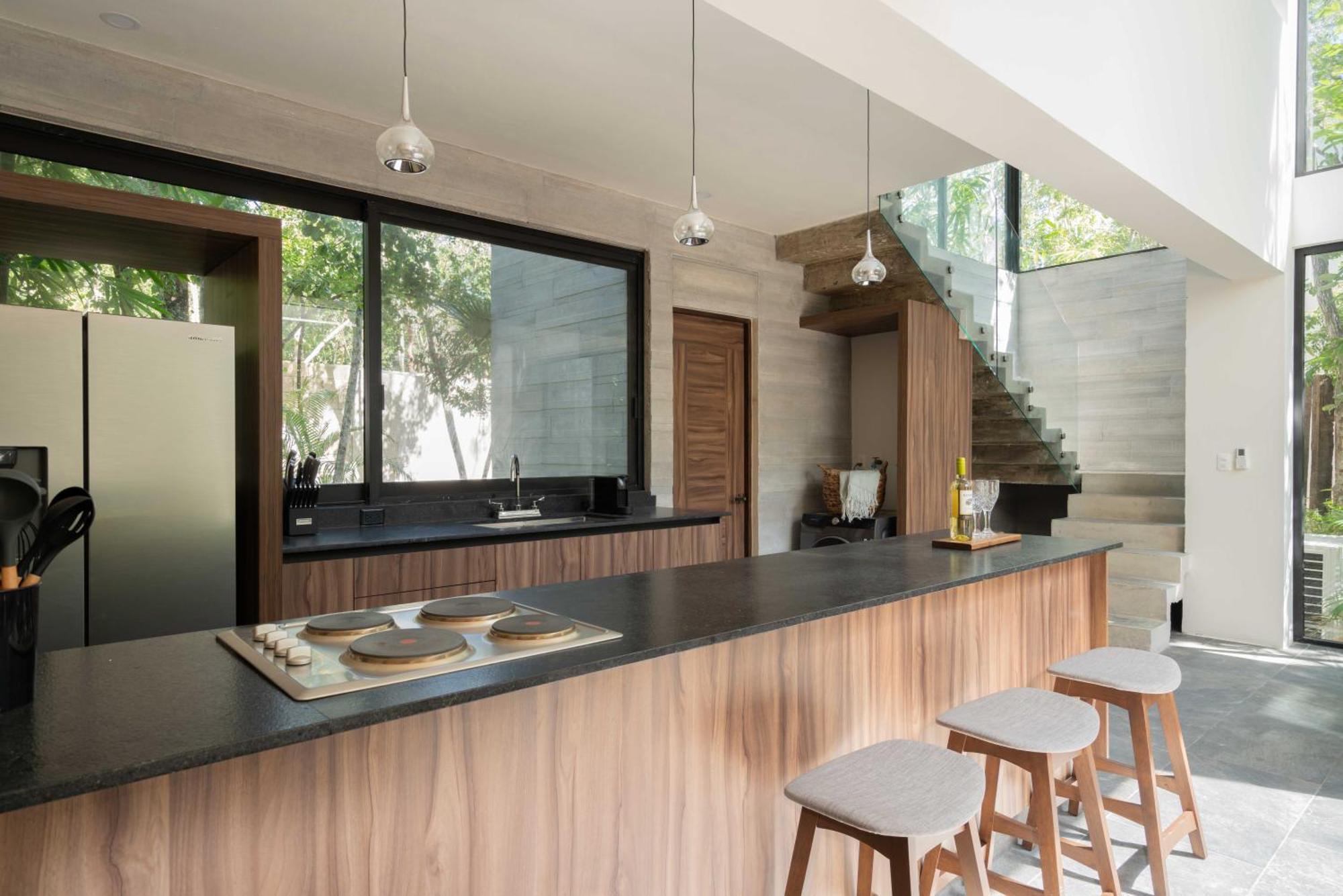 Twelve O'clock - Luxury Villa *