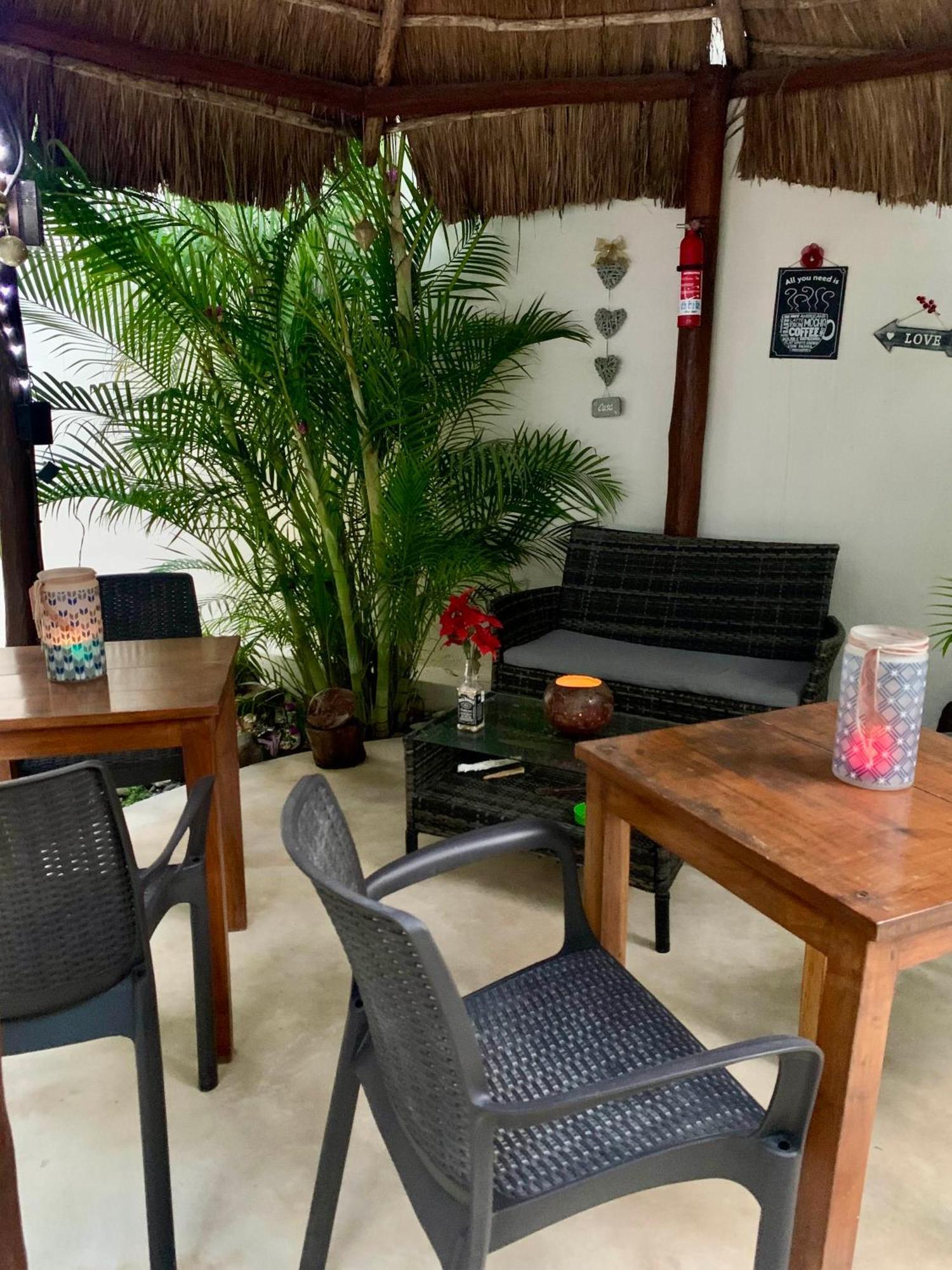 Tua Large Comfortable Pool Parking Space *