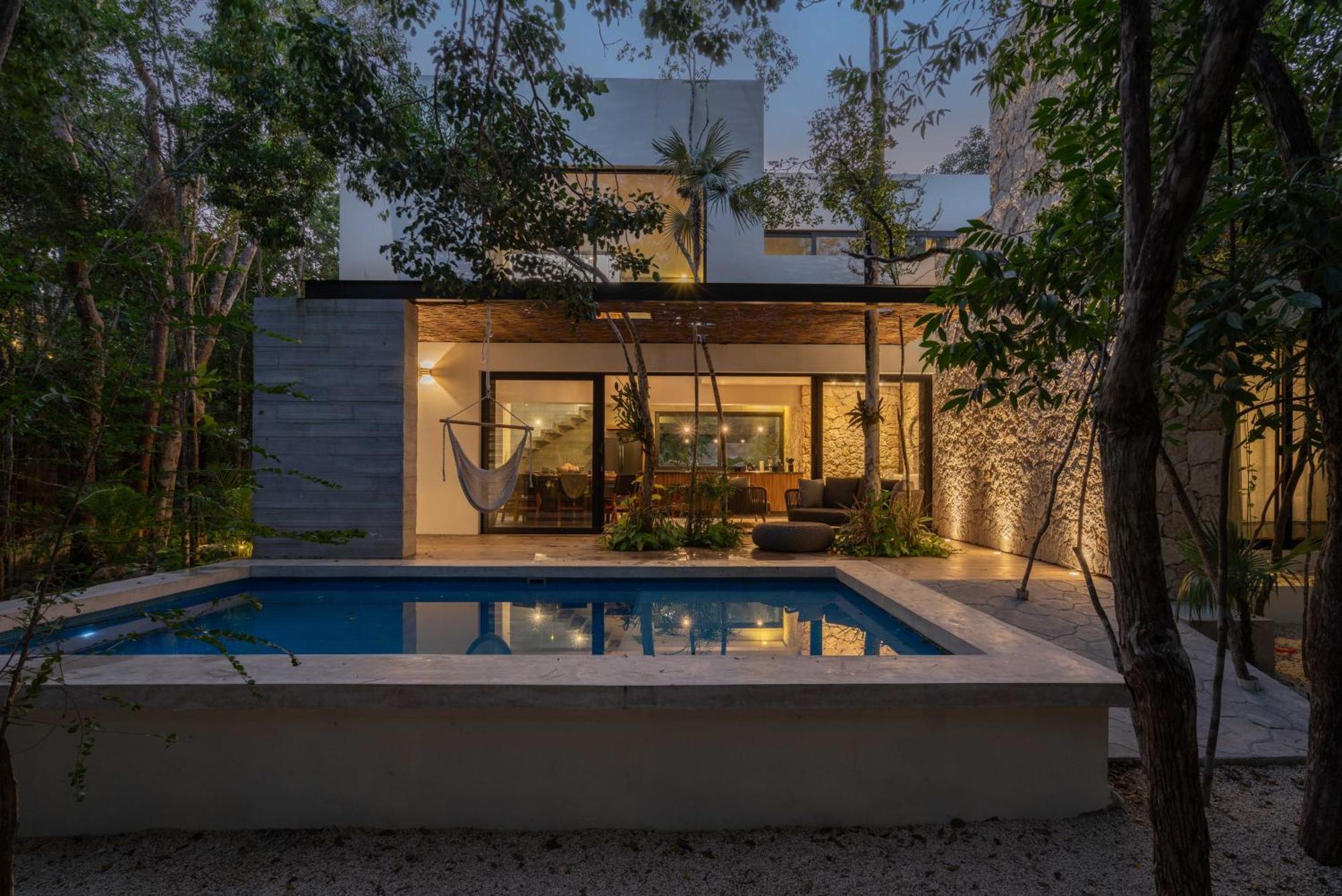 Twelve O'clock - Luxury Villa *