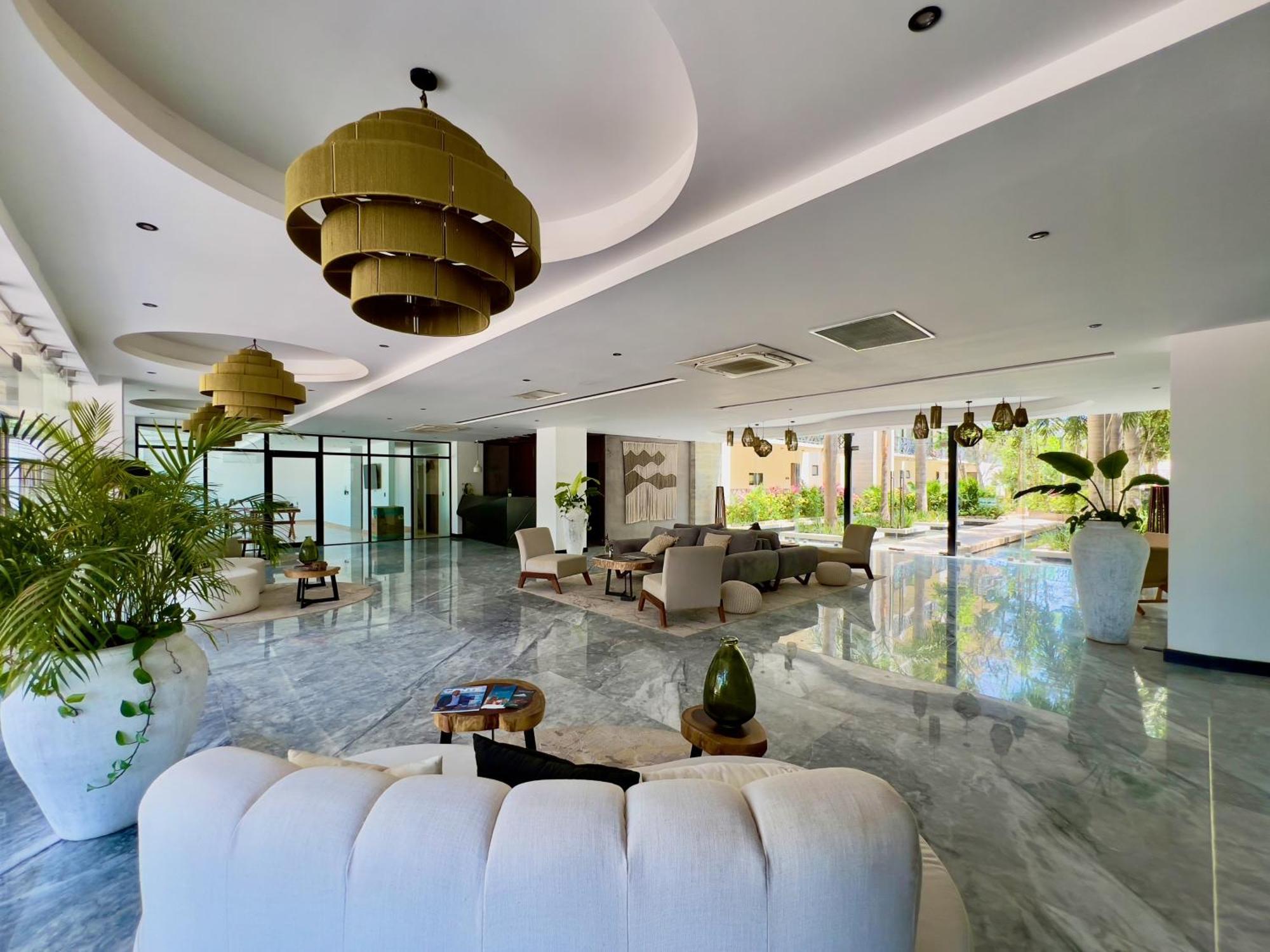 Unwind | Private Balcony & Rooftop Pools | Casago Сasa de vacaciones *