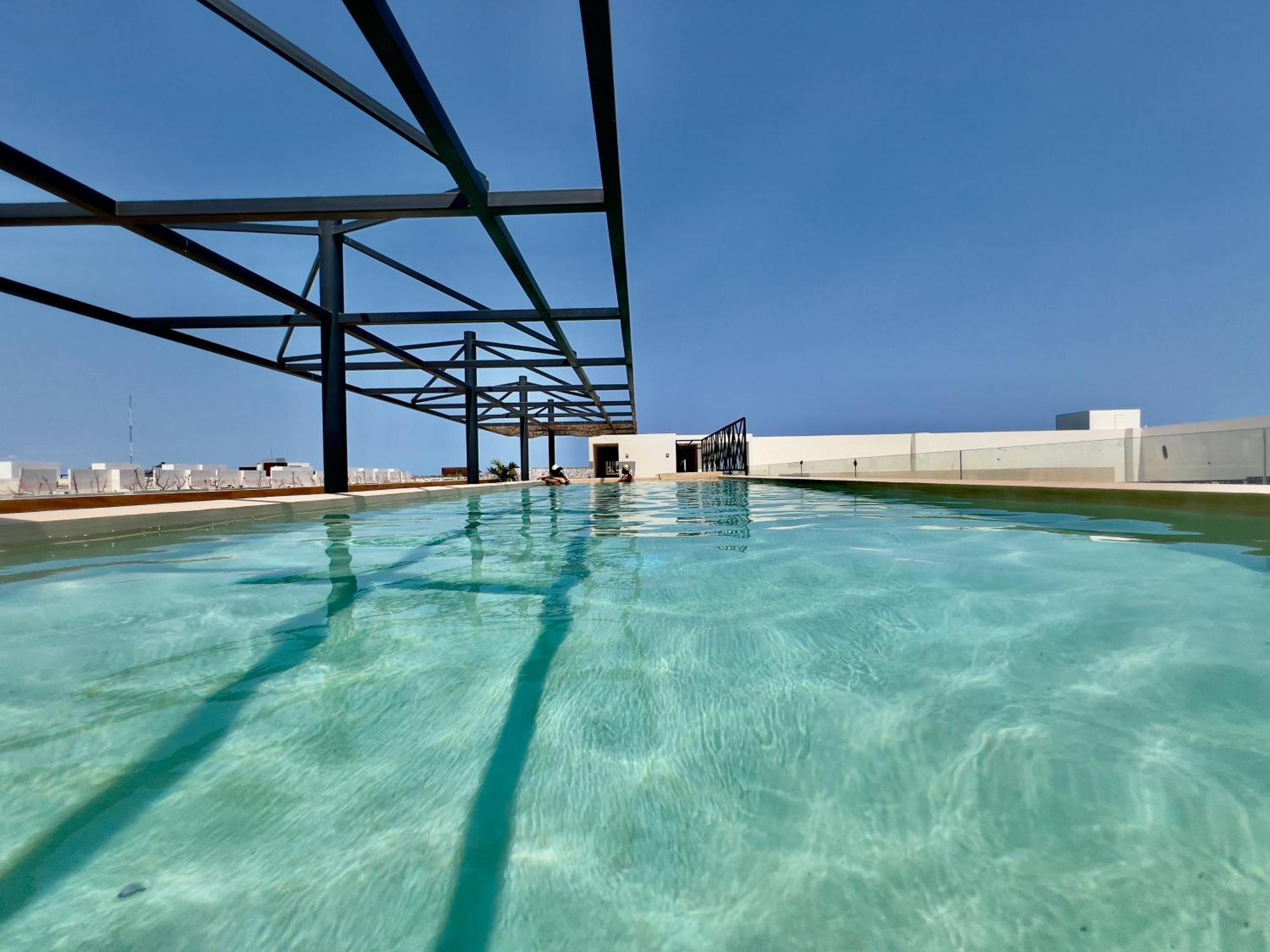 Unwind | Private Balcony & Rooftop Pools | Casago Сasa de vacaciones *