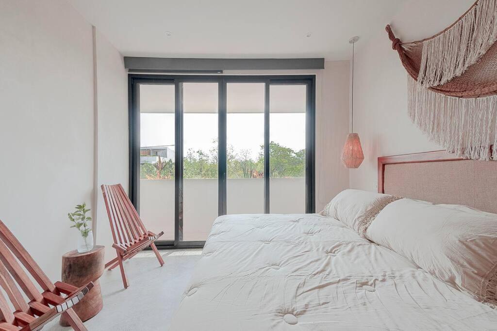 Amazing And New 2 Bedroom La Veleta Apartment *