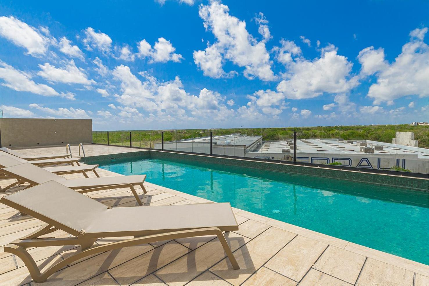 Sunny, Spacious & Amazing Amenities * Tulum