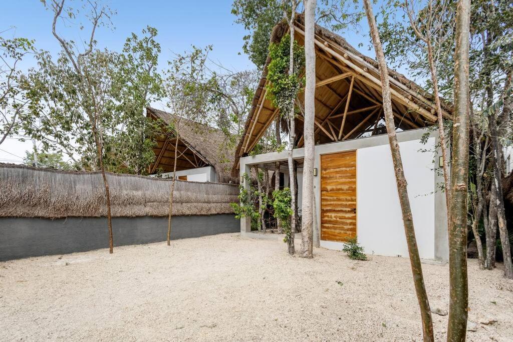 Lux Toh Villa, Rooftop Pool, Wifi, Transport Apartment *