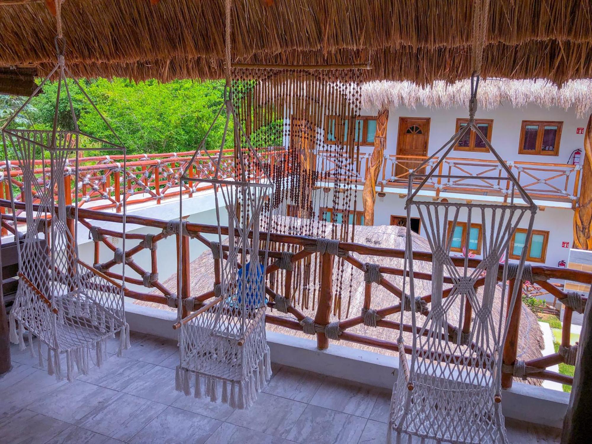 Hacienda Dos Ojos 4*