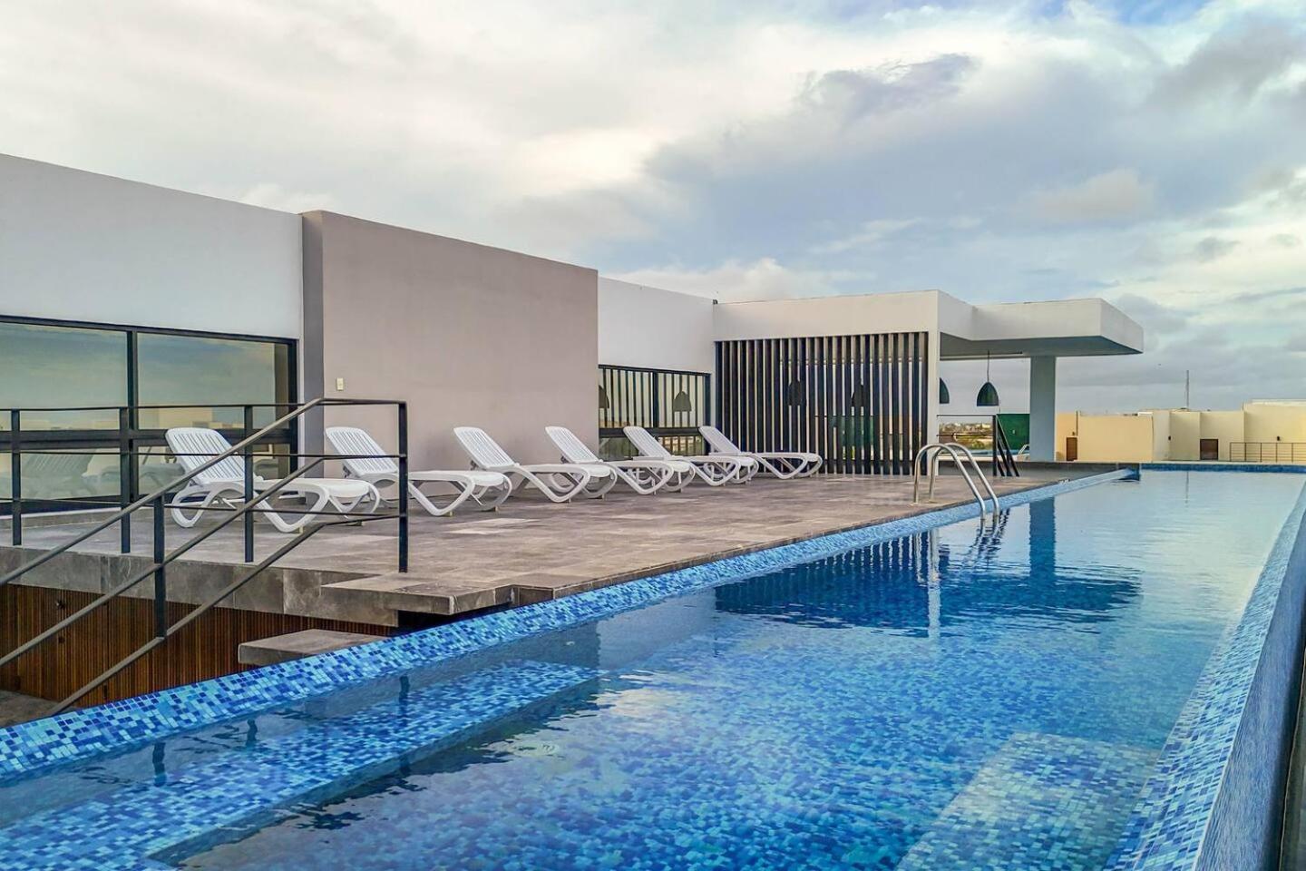 Holiday home Stylish Boho With Rooftop Pool *