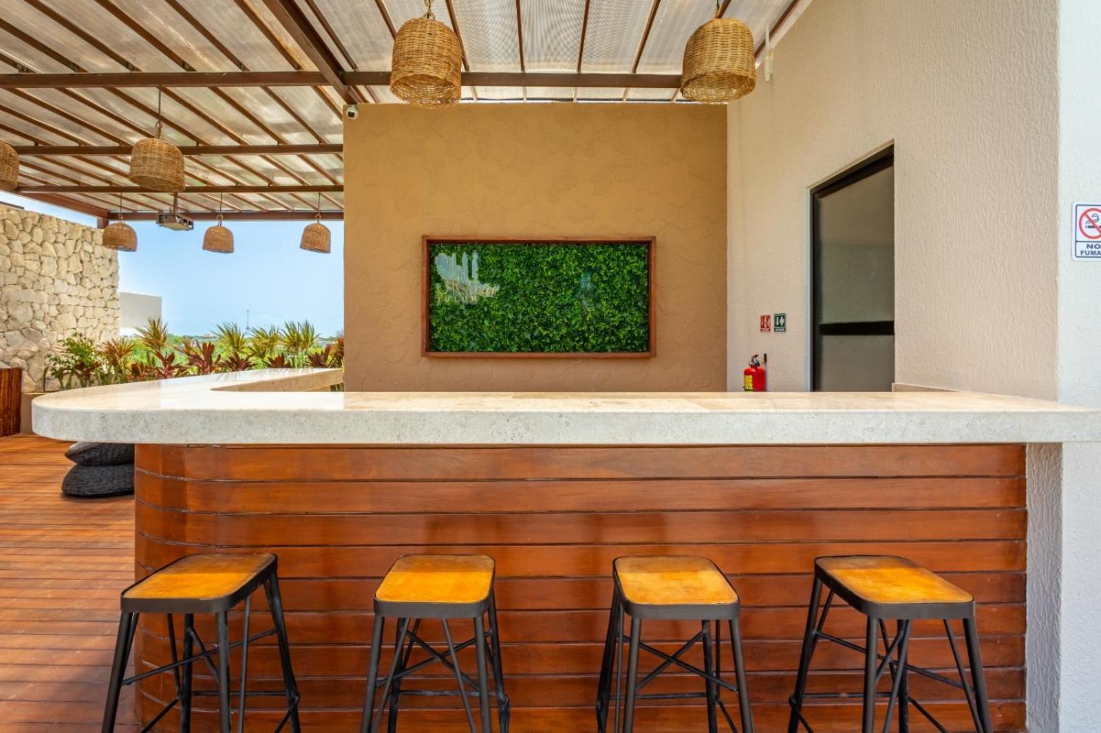 Jungle Sky Jacuzzi Club Access Holiday home