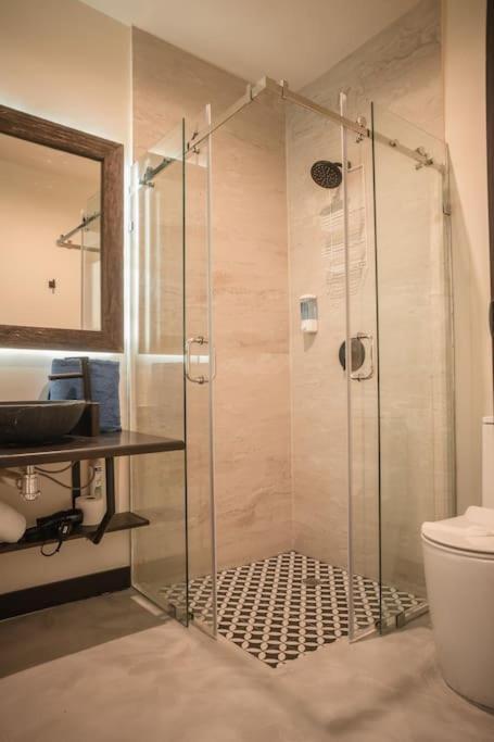4bed Luxury With 2 Private Pools *
