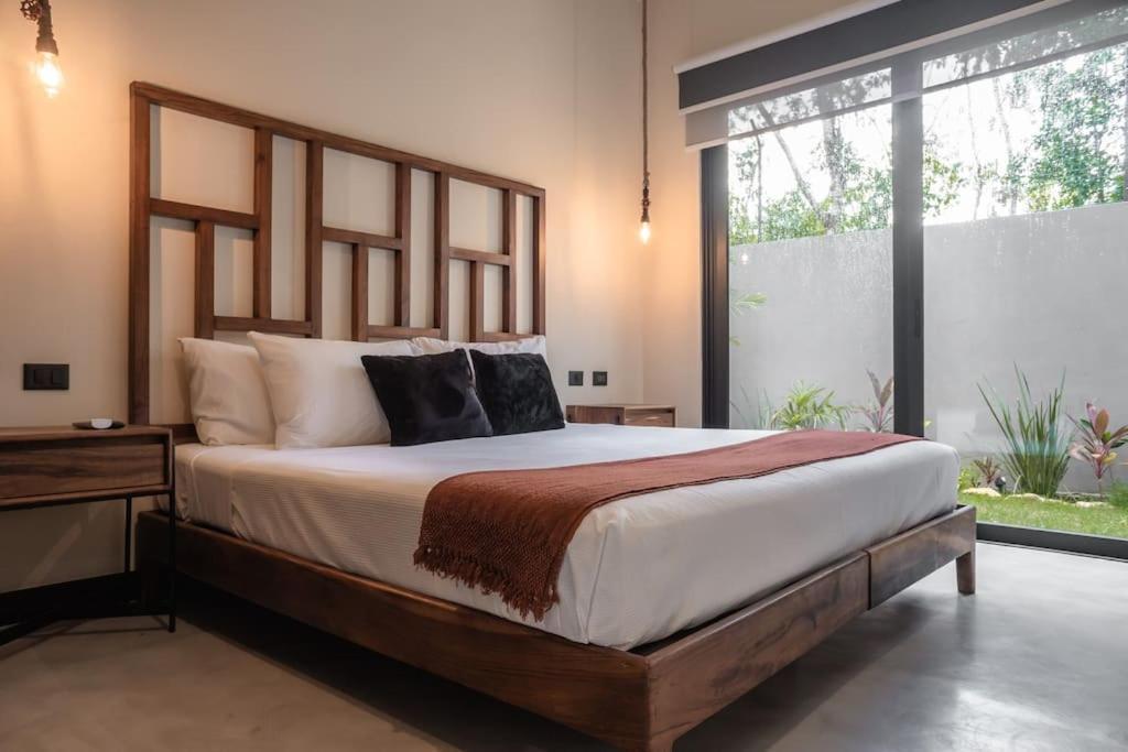 4bed Luxury With 2 Private Pools