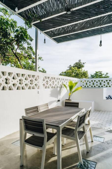 Luxury Villa, Club - Jungle View - Sahara Jade Villa