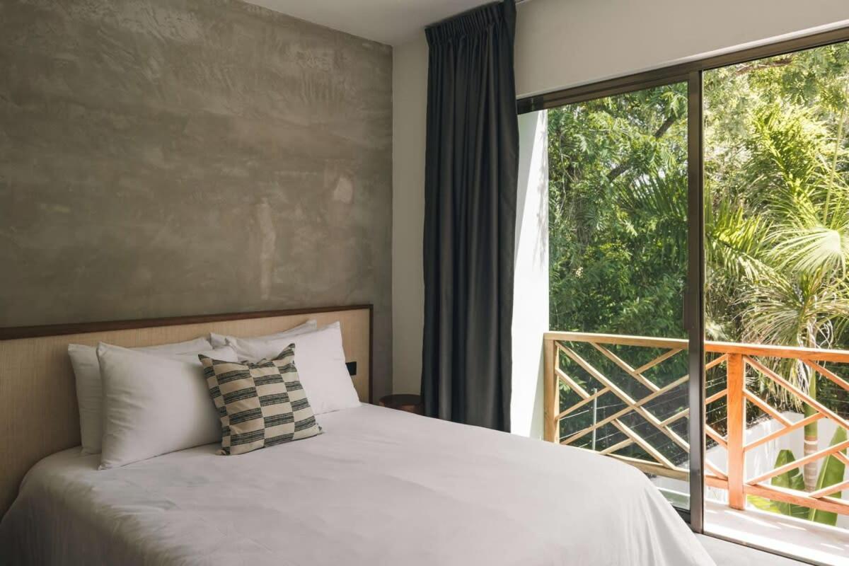 Holiday home Stunnig 6Br Villa, Minimalist Design, Aldea Zama *