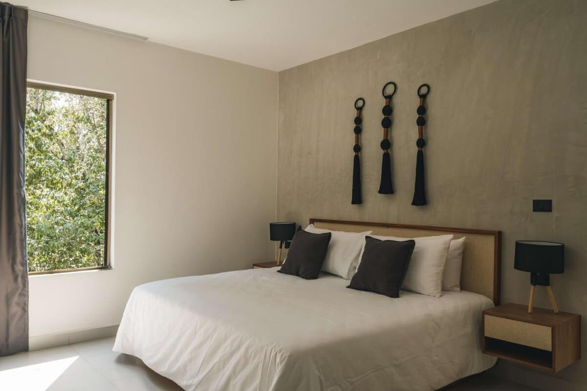 Stunnig 6Br Villa, Minimalist Design, Aldea Zama *