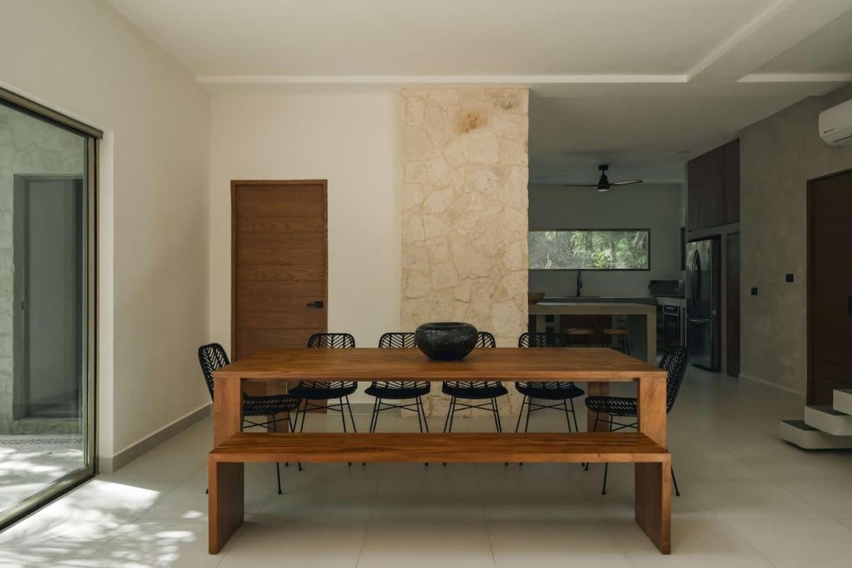 Stunnig 6Br Villa, Minimalist Design, Aldea Zama