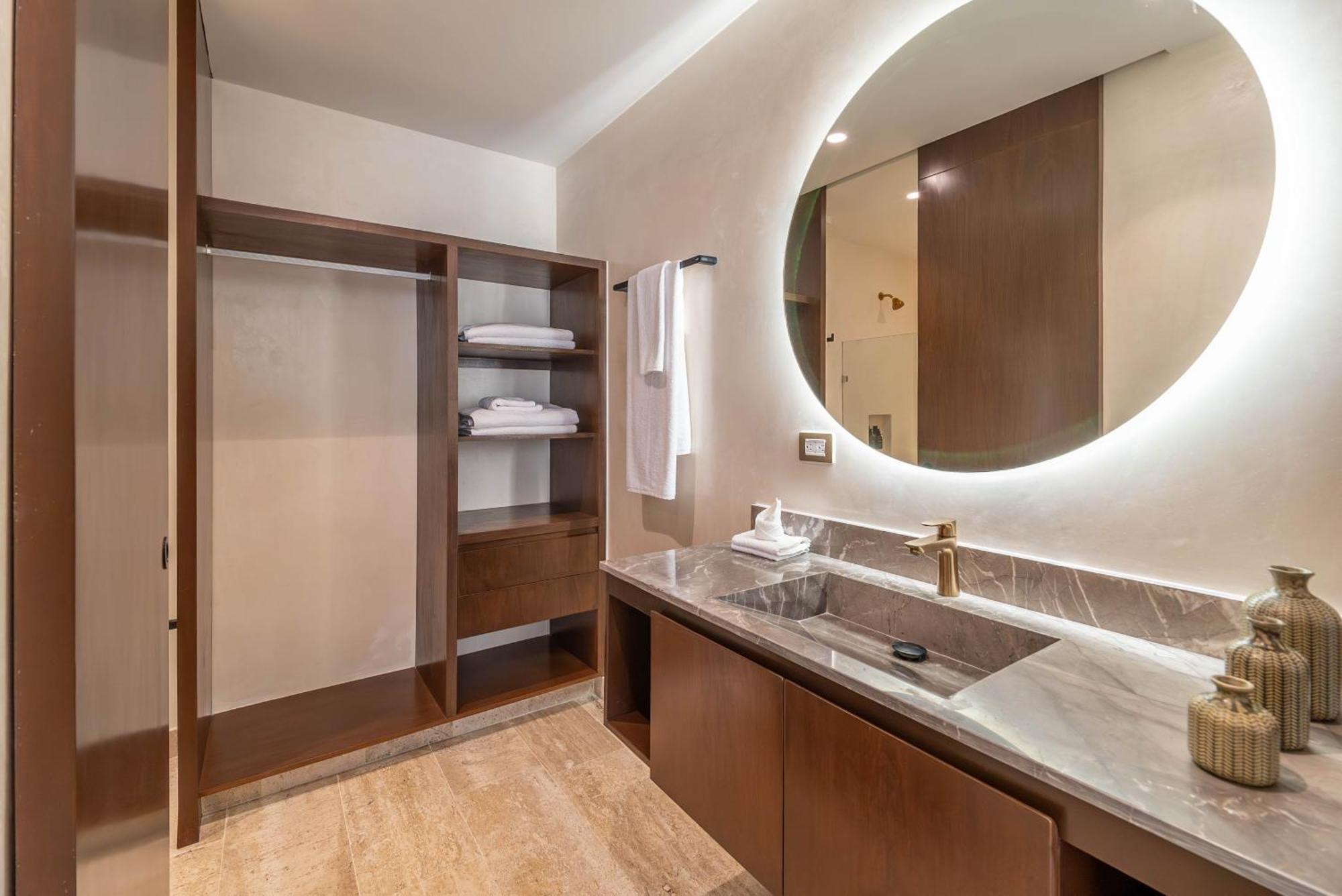 2br Plunge Pool, Rooftop Pool, Gym, Kids Playroom Сasa de vacaciones