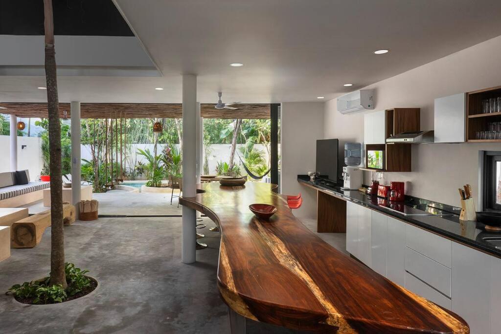 Holiday home Twin 8br, Concierge, Gated ,jacuzzi, Paddle Court