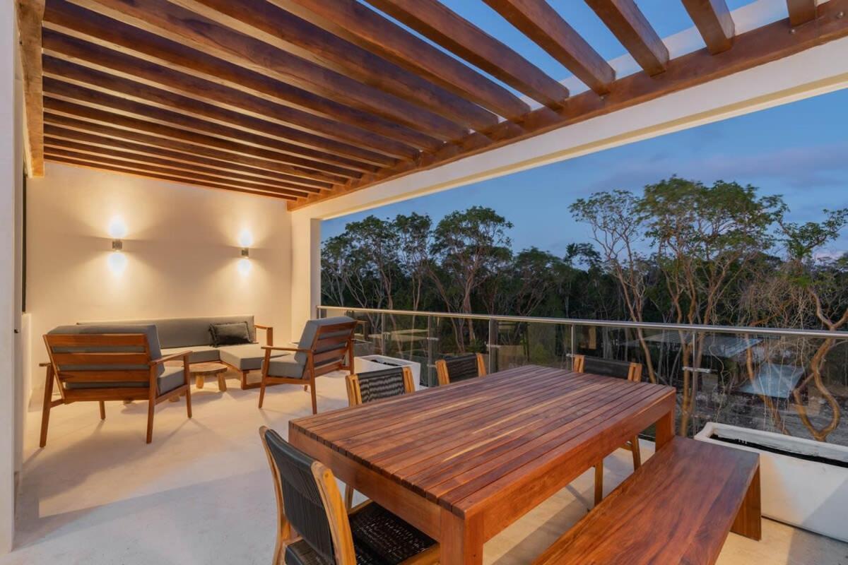 Villa Luxury 4br With 3 Pools & Paddle Court, Karanda