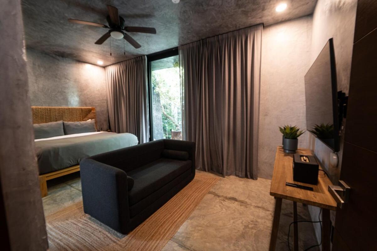 Spacious Luxury Villa, 3 Private Pools + Rooftop Villa *