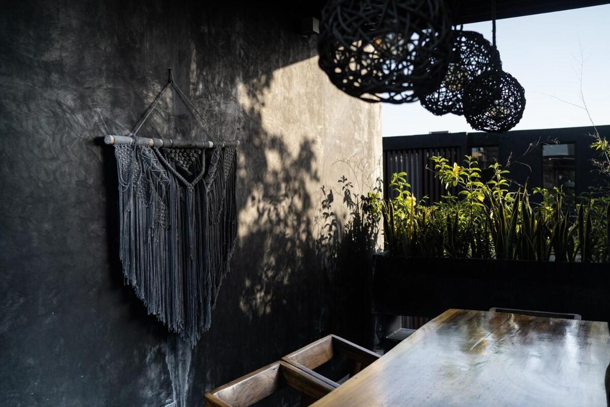 Spacious Luxury Villa, 3 Private Pools + Rooftop