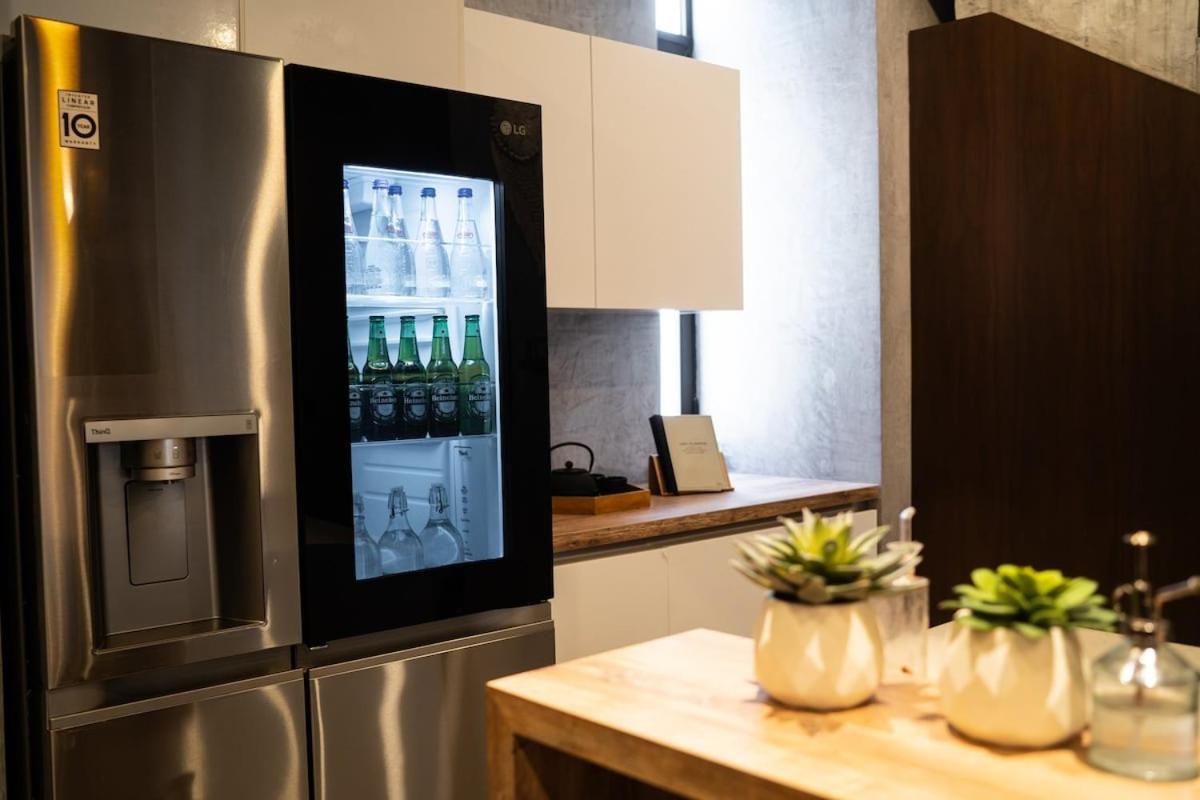 Spacious Luxury Villa, 3 Private Pools + Rooftop Villa *