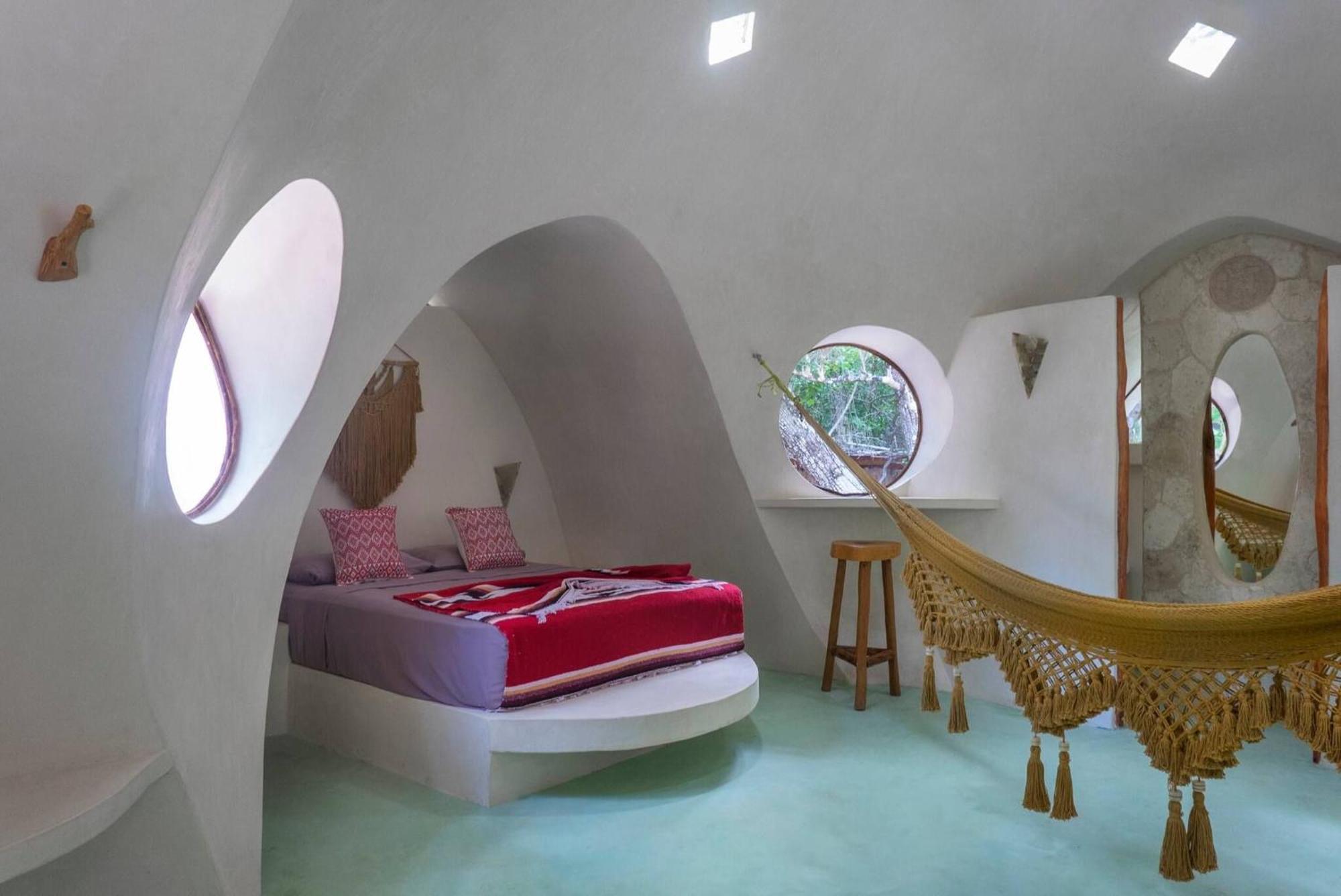 In - Eco-lush Double Mayan Dome Cenote And Bikes Guest house *