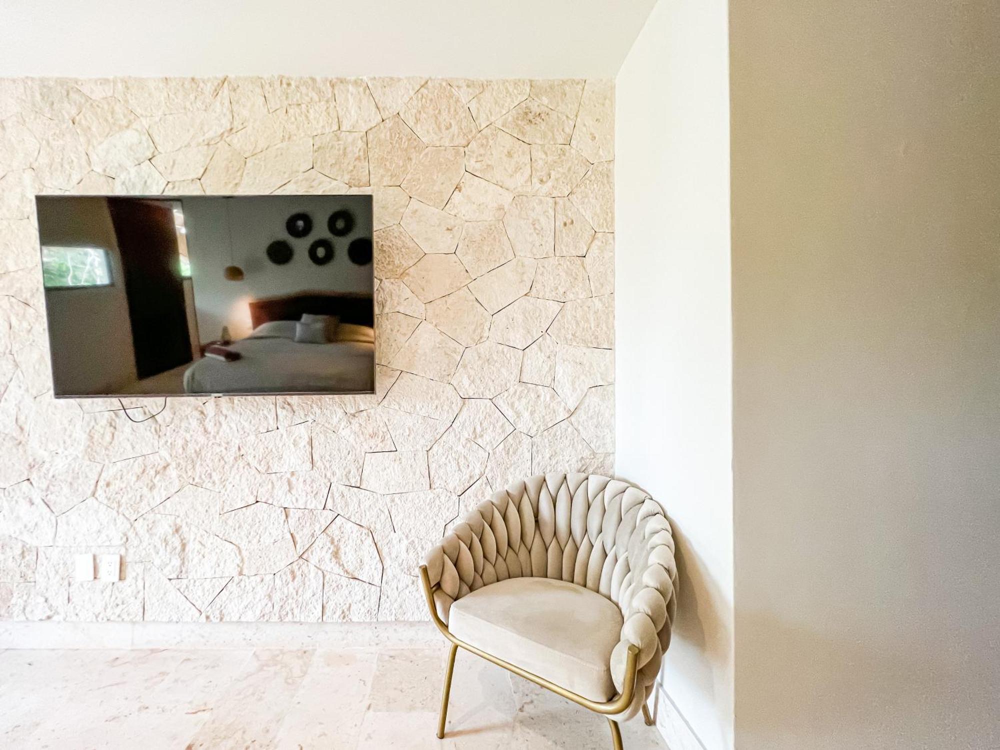 Stylish Mexican Interior Ph- Private Rooftop -gated Community * Tulum
