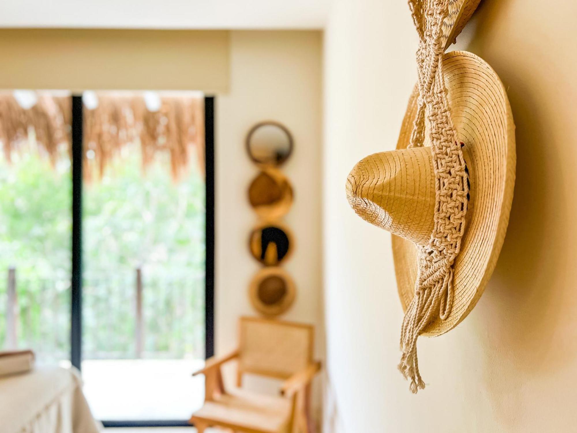 Stylish Mexican Interior Ph- Private Rooftop -gated Community