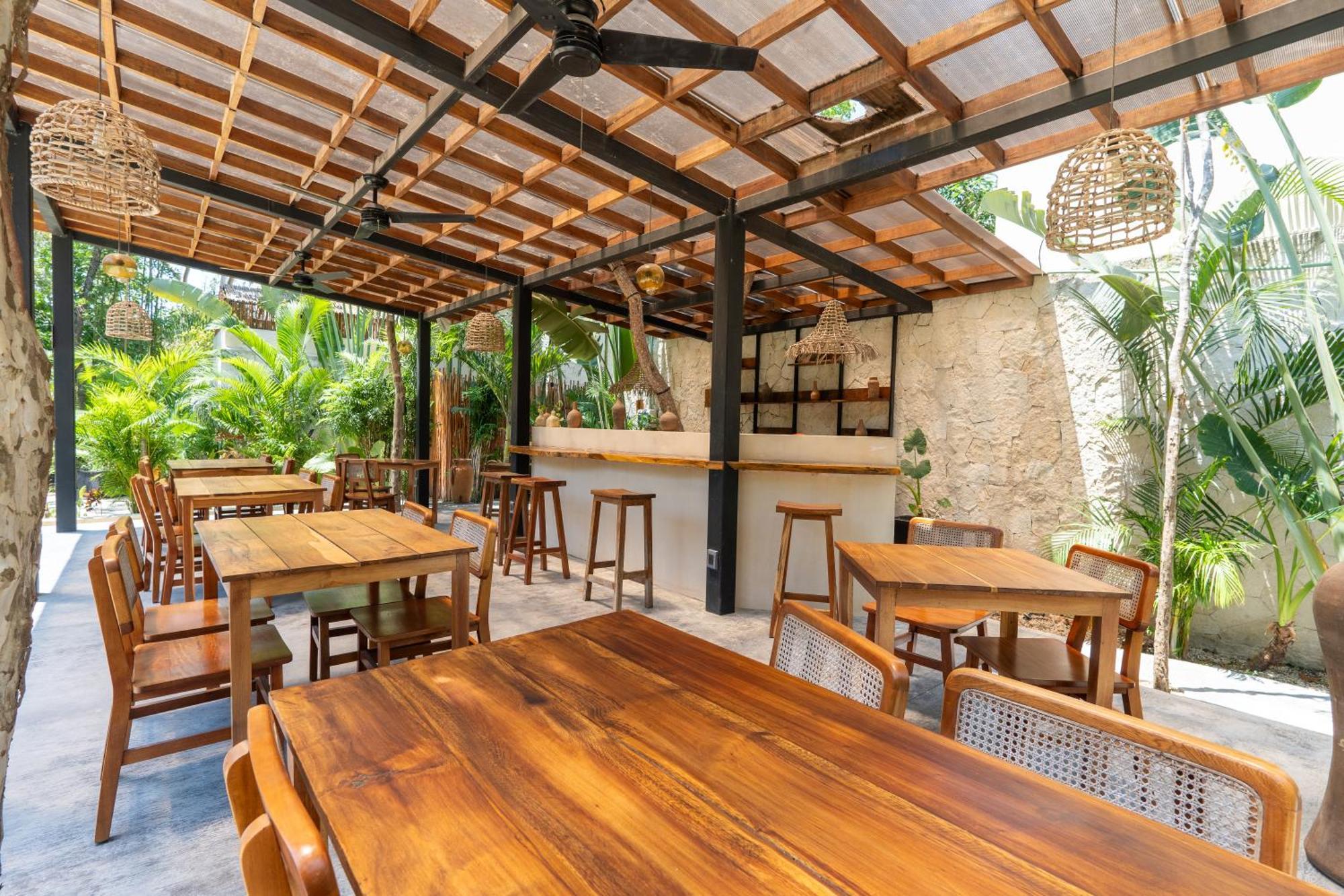 Villa Moonstone - With Private Pool And 24hrs Security & Club Access *