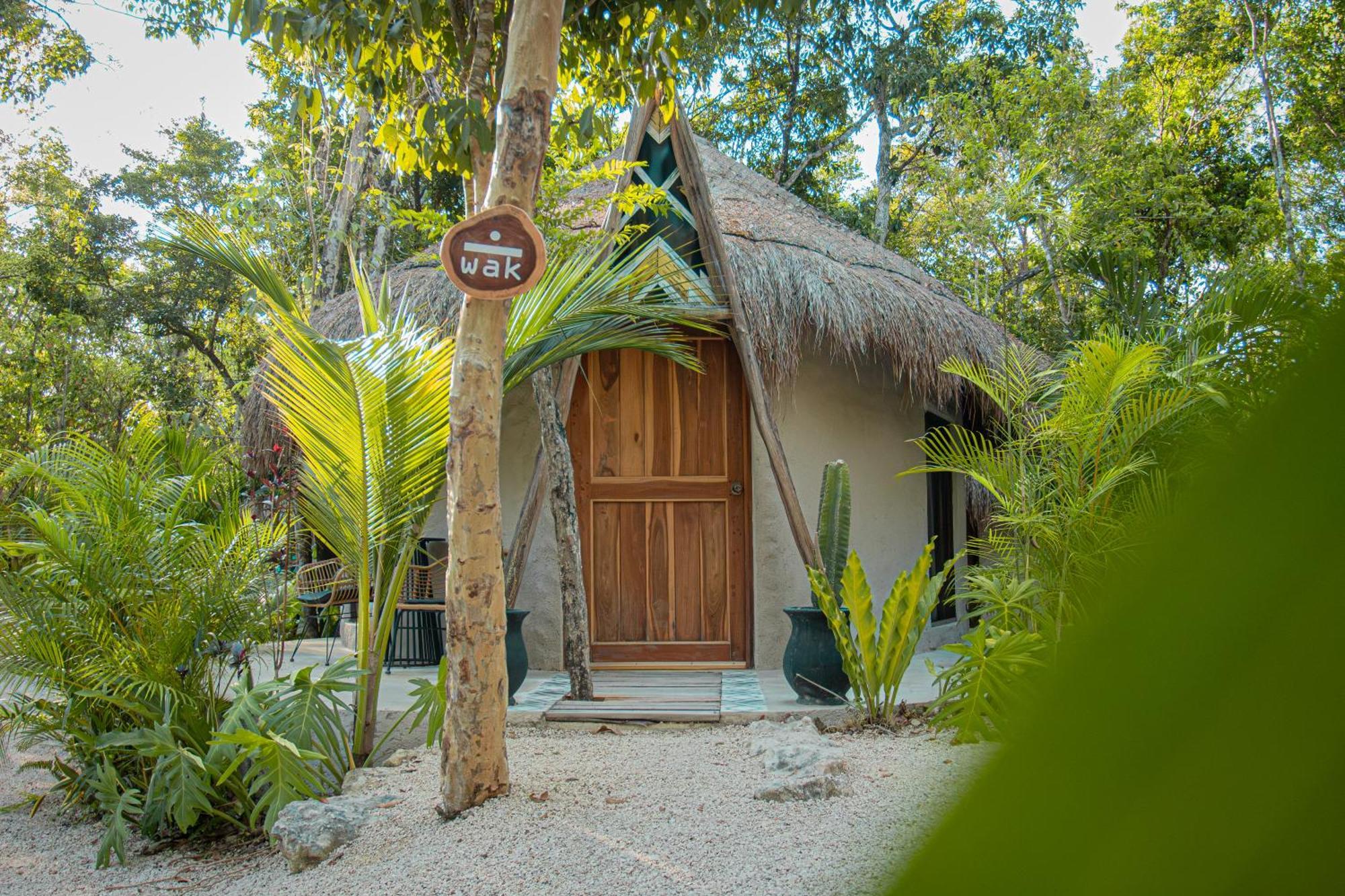 Hotel The Yellow Nest