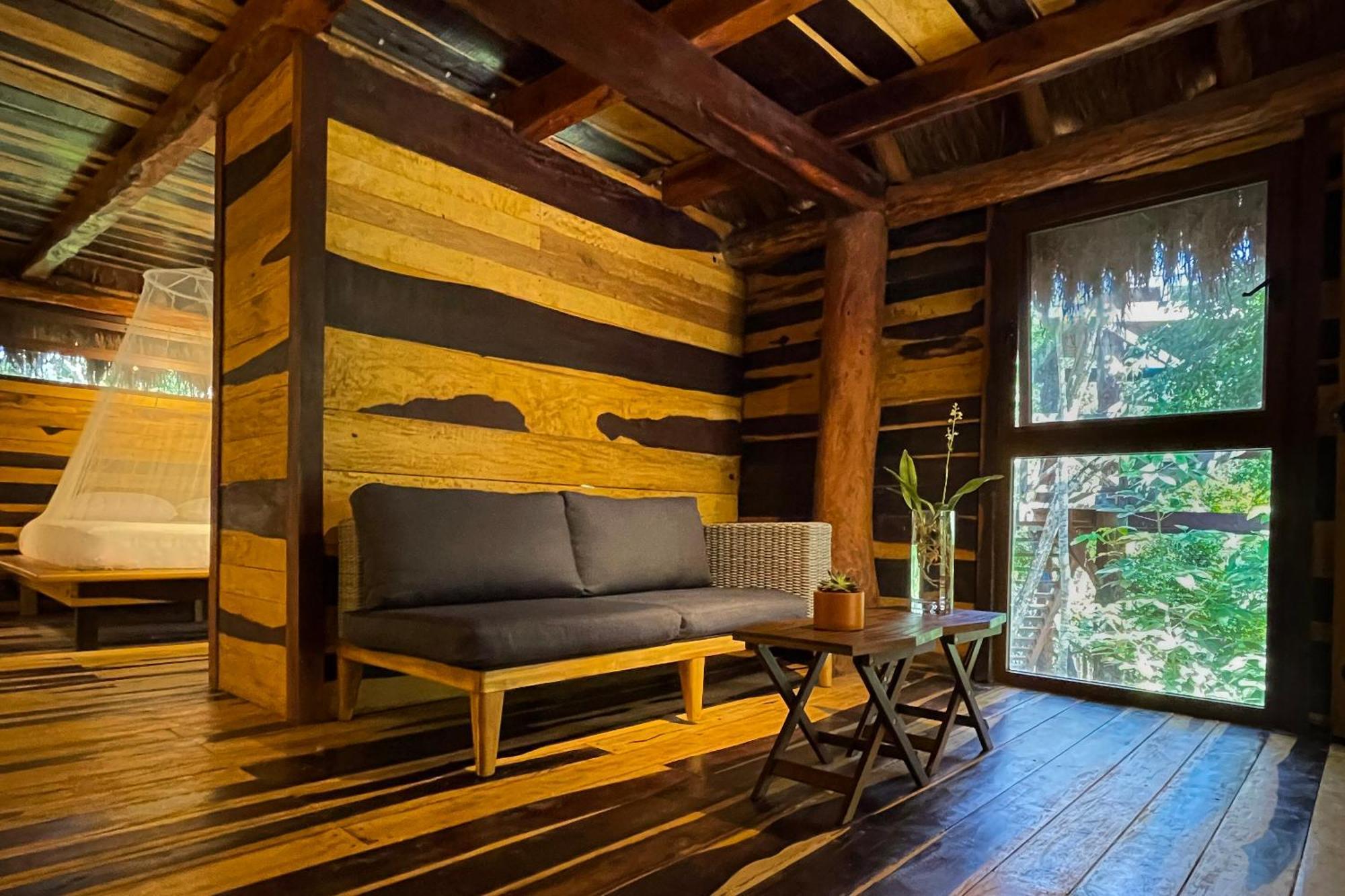 Treehouse H2ojos Campsite 4*