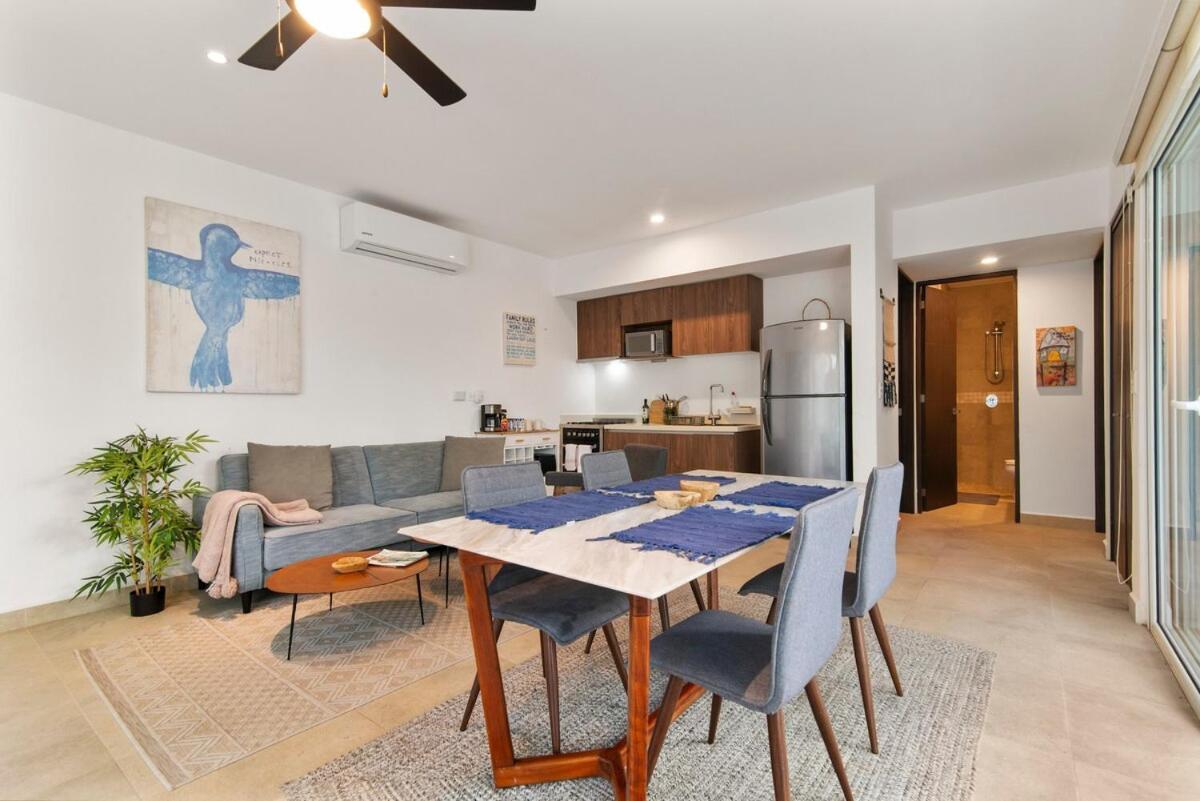 Apartment Milagro 5 Minutes To 2 Pools Private Balcony Gym