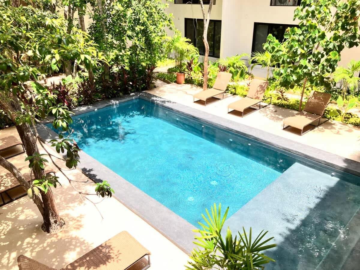 Groups For 8 Guest With 2 Bedrooms Balcony Common Pool Gym Yoga And Mini Market Ximbal Holiday home Tulum