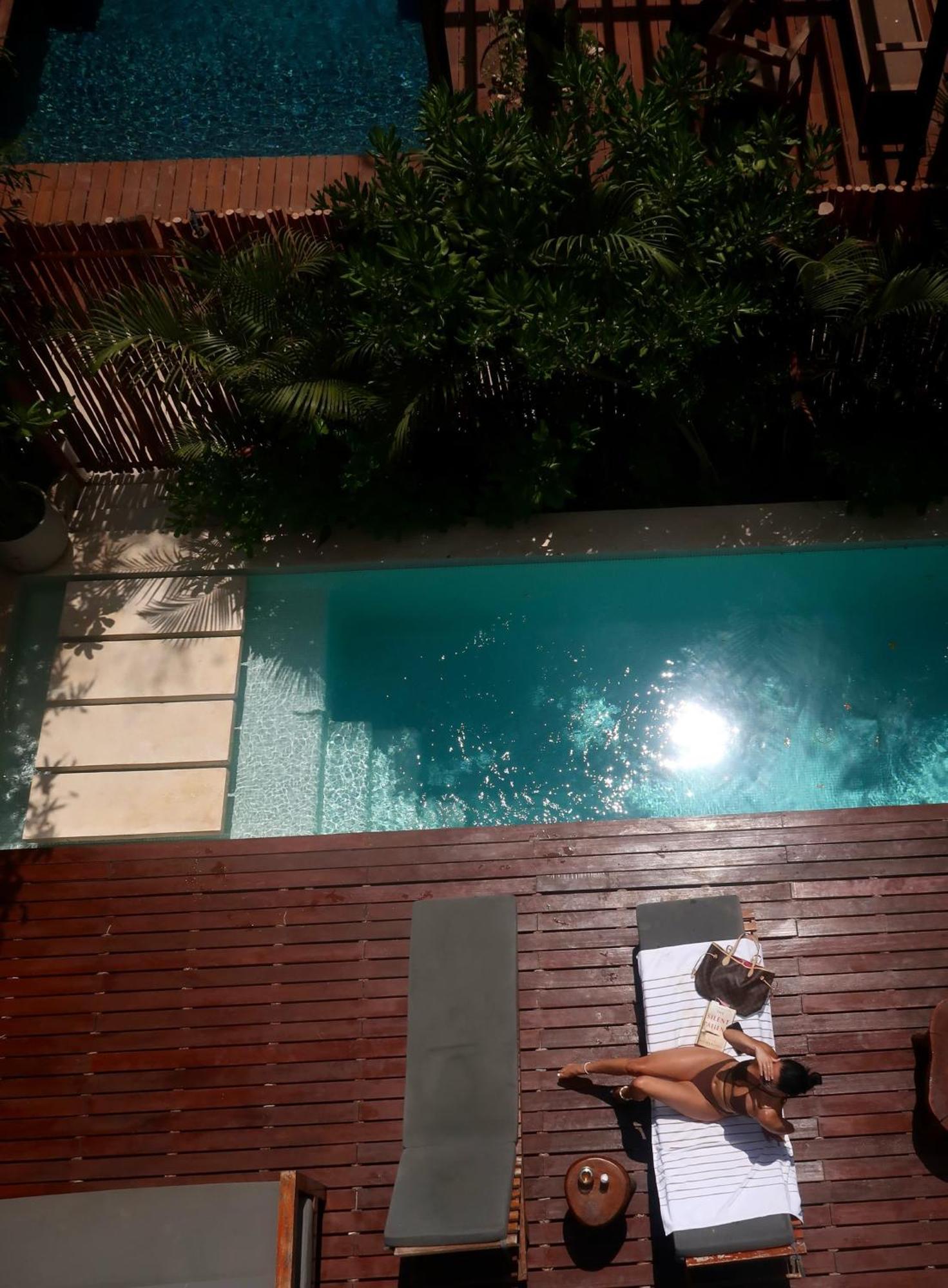 Luxury 4br With 3 Pools & Paddle Court, Karanda Villa Tulum