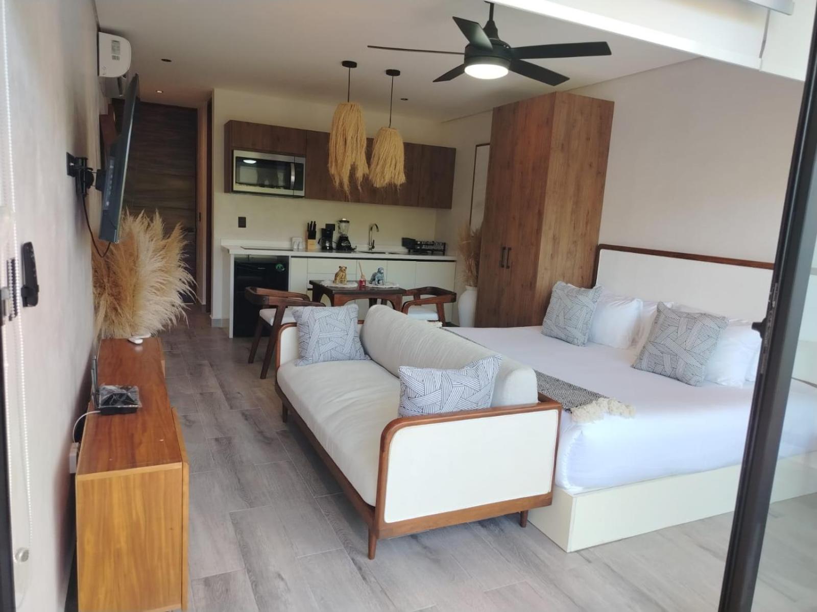 Enmedio De La Zona Hotelera Y El Centro Apartment *