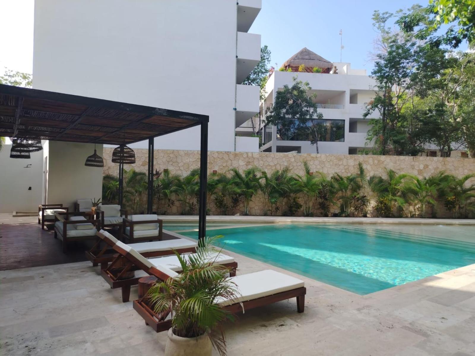 Enmedio De La Zona Hotelera Y El Centro Apartment